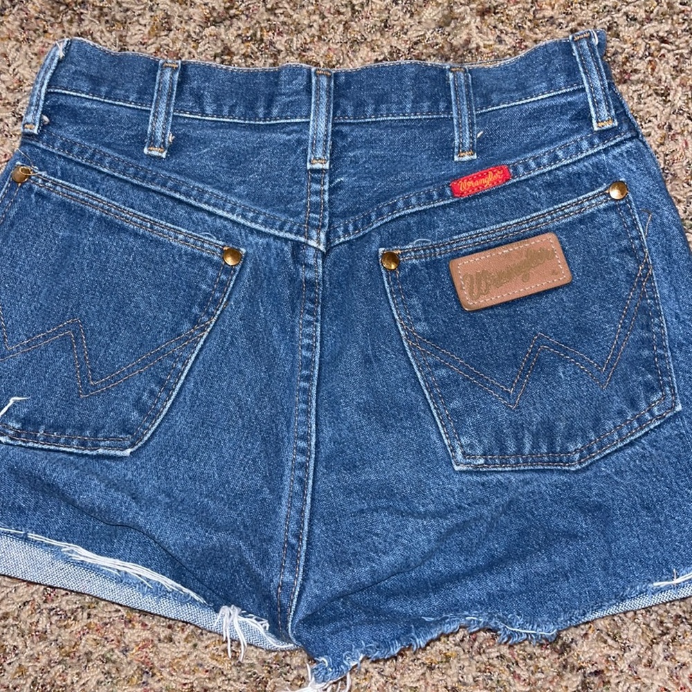 WRANGLER JEAN SHORTS!! NWOT.